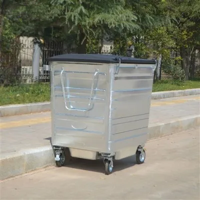 蓋付きの小さなブリキのゴミ箱